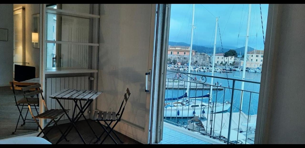 Ferienwohnung Monolocale La Darsena Portoferraio Exterior foto