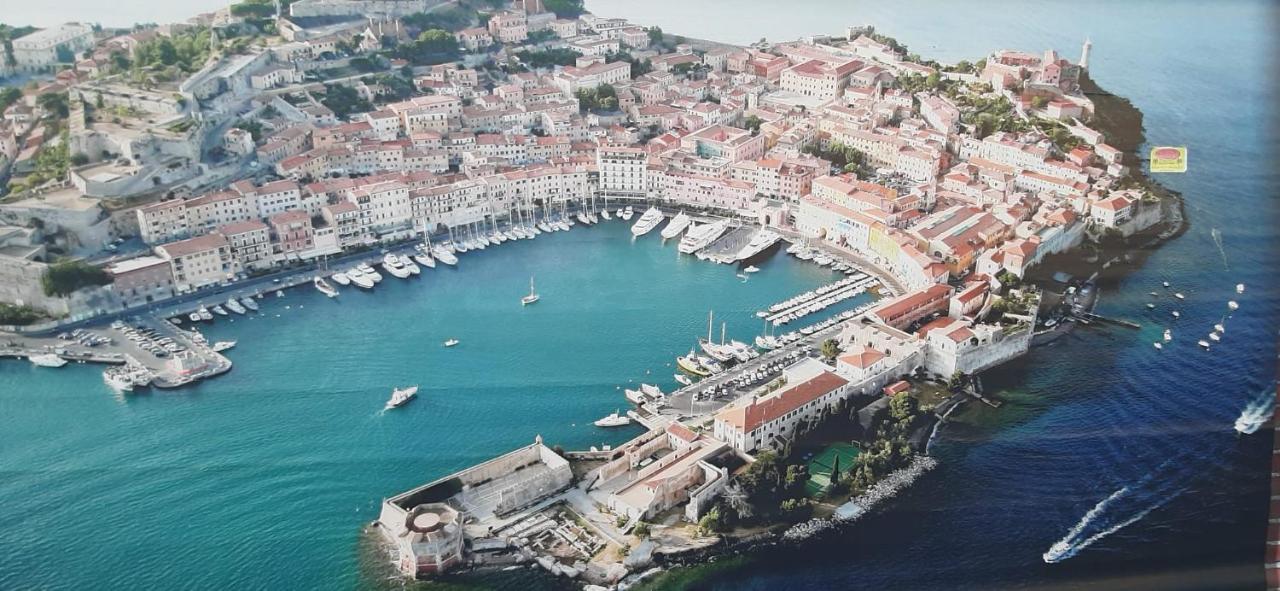 Ferienwohnung Monolocale La Darsena Portoferraio Exterior foto